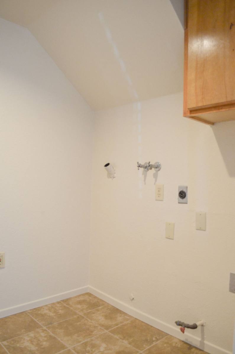 Apartment for rent at 17132 Donert St, Hesperia, CA 92345