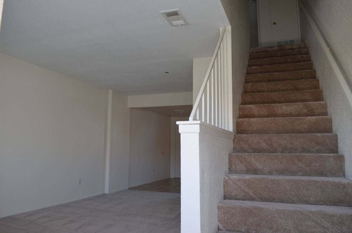 Apartment for rent at 17132 Donert St, Hesperia, CA 92345