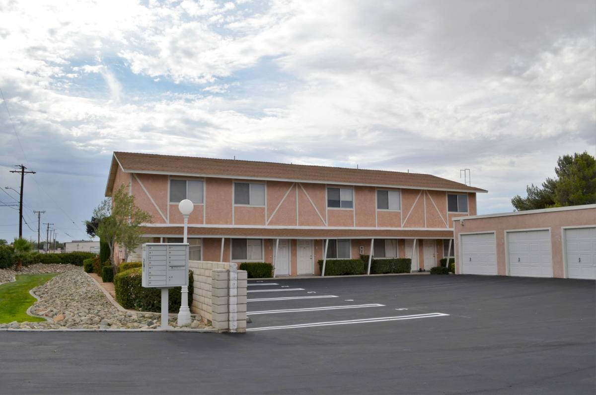 Apartment for rent at 17132 Donert St, Hesperia, CA 92345