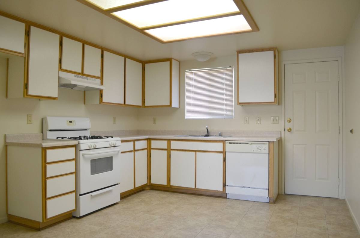 Apartment for rent at 17175 Sequoia St, Hesperia, CA 92345