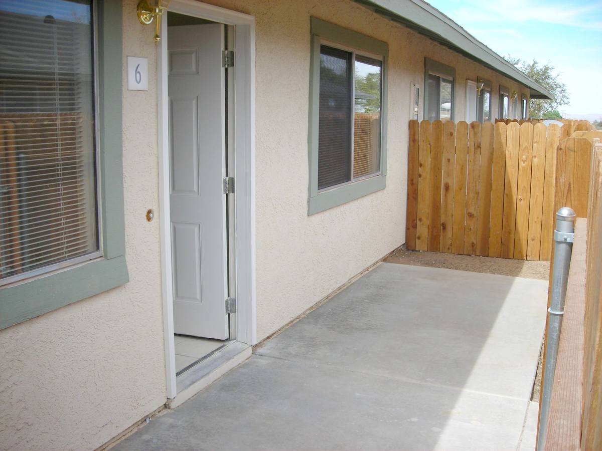Apartment for rent at 16344 Sultana Ave, Hesperia, CA 92345