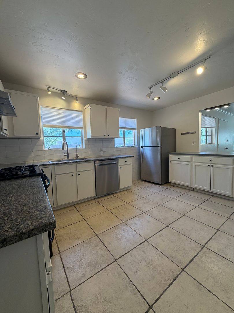 Apartment for rent at 3411 E Pima St, Tucson, AZ 85716