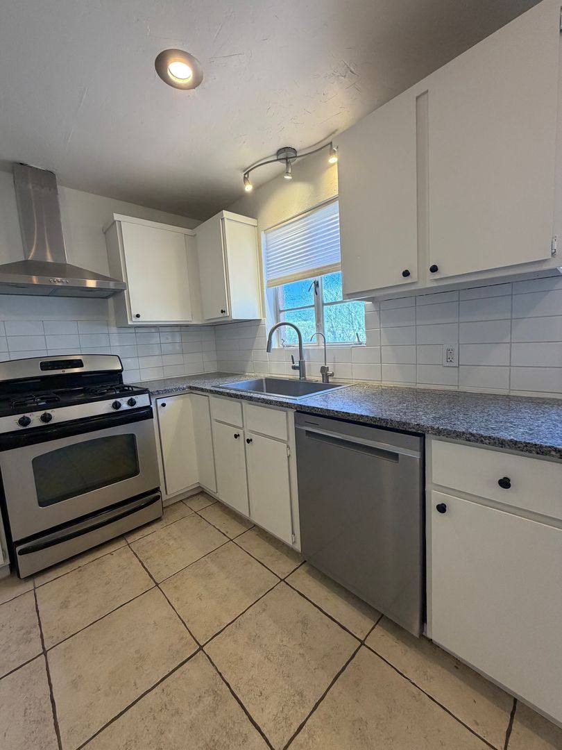 Apartment for rent at 3411 E Pima St, Tucson, AZ 85716