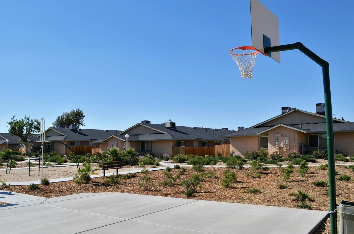 Apartment for rent at 16542 Willow St, Hesperia, CA 92345