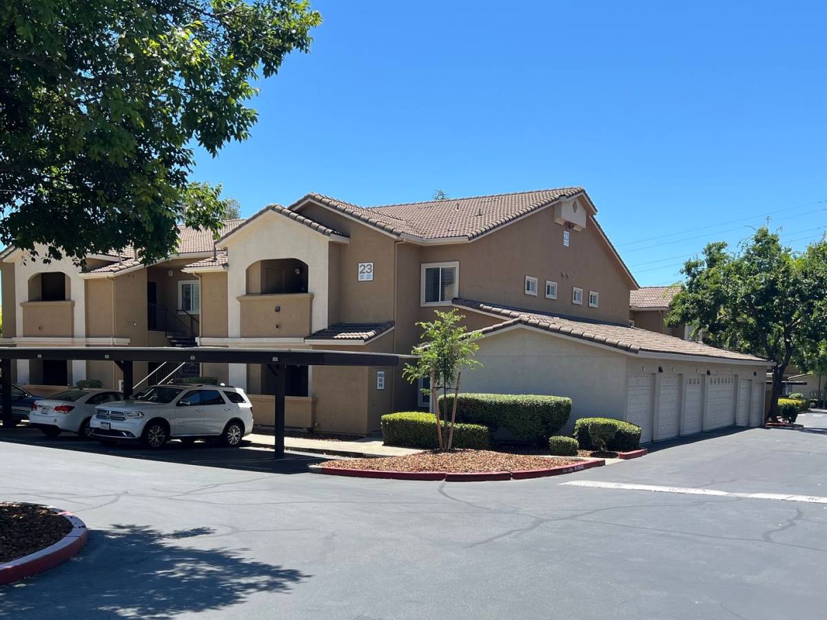 Apartment for rent at 501 Gibson, Roseville, CA 95678