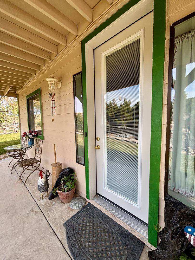 House for rent at 13633 Summit Valley Rd, Hesperia, CA 92345