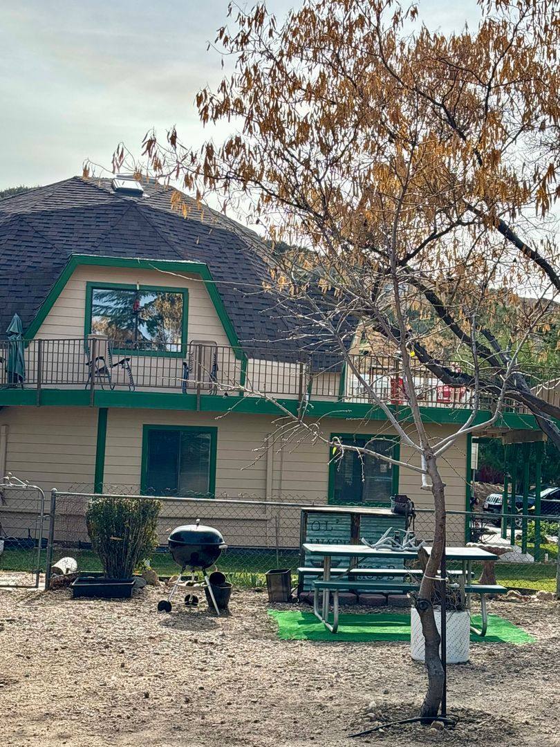 House for rent at 13633 Summit Valley Rd, Hesperia, CA 92345