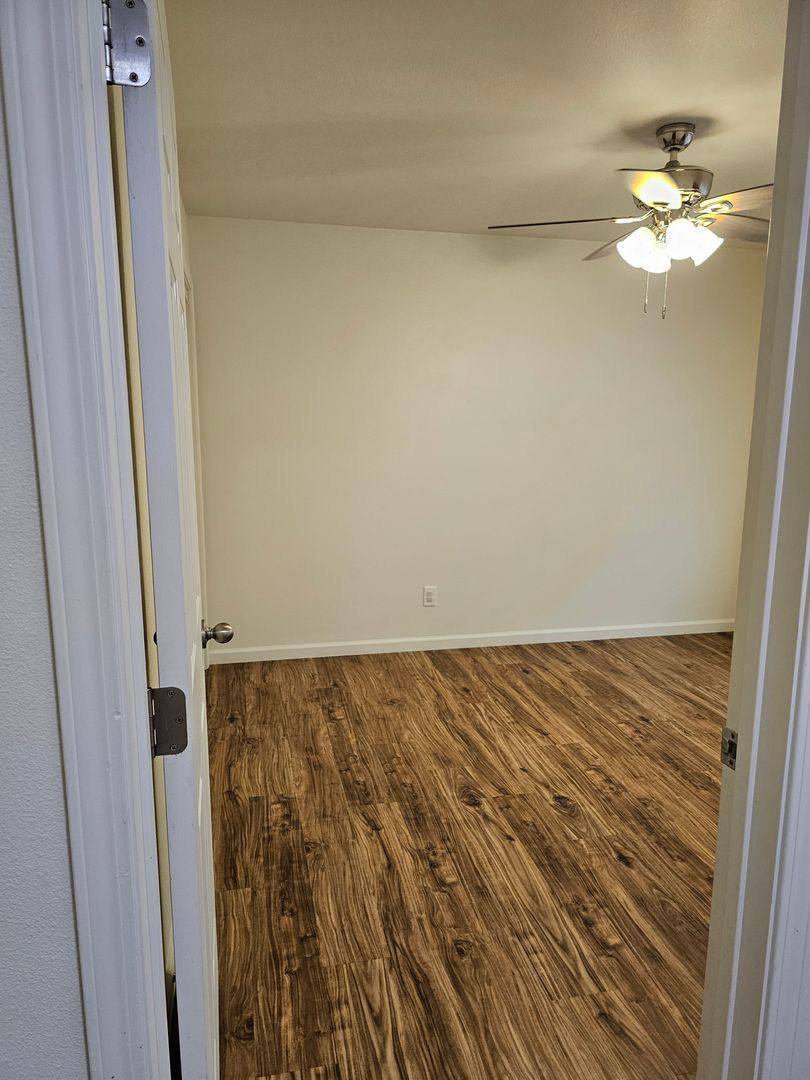 Apartment for rent at 2335-2345 N Vickie, Visalia, CA 93291