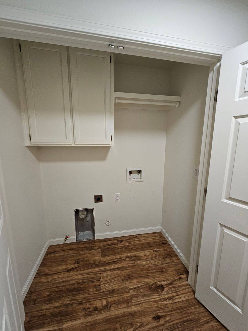 Apartment for rent at 2335-2345 N Vickie, Visalia, CA 93291