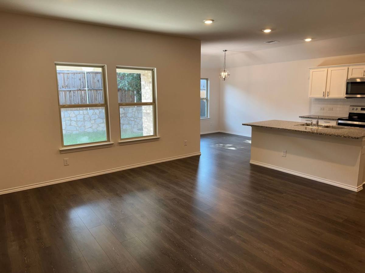 House for rent at 117 Dartmouth Ave, Farmersville, TX 75442