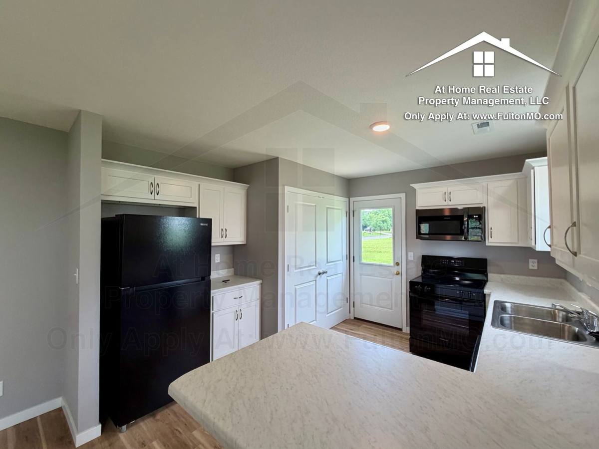 Townhouse for rent at 2717 Mayflower Dr, Columbia, MO 65202