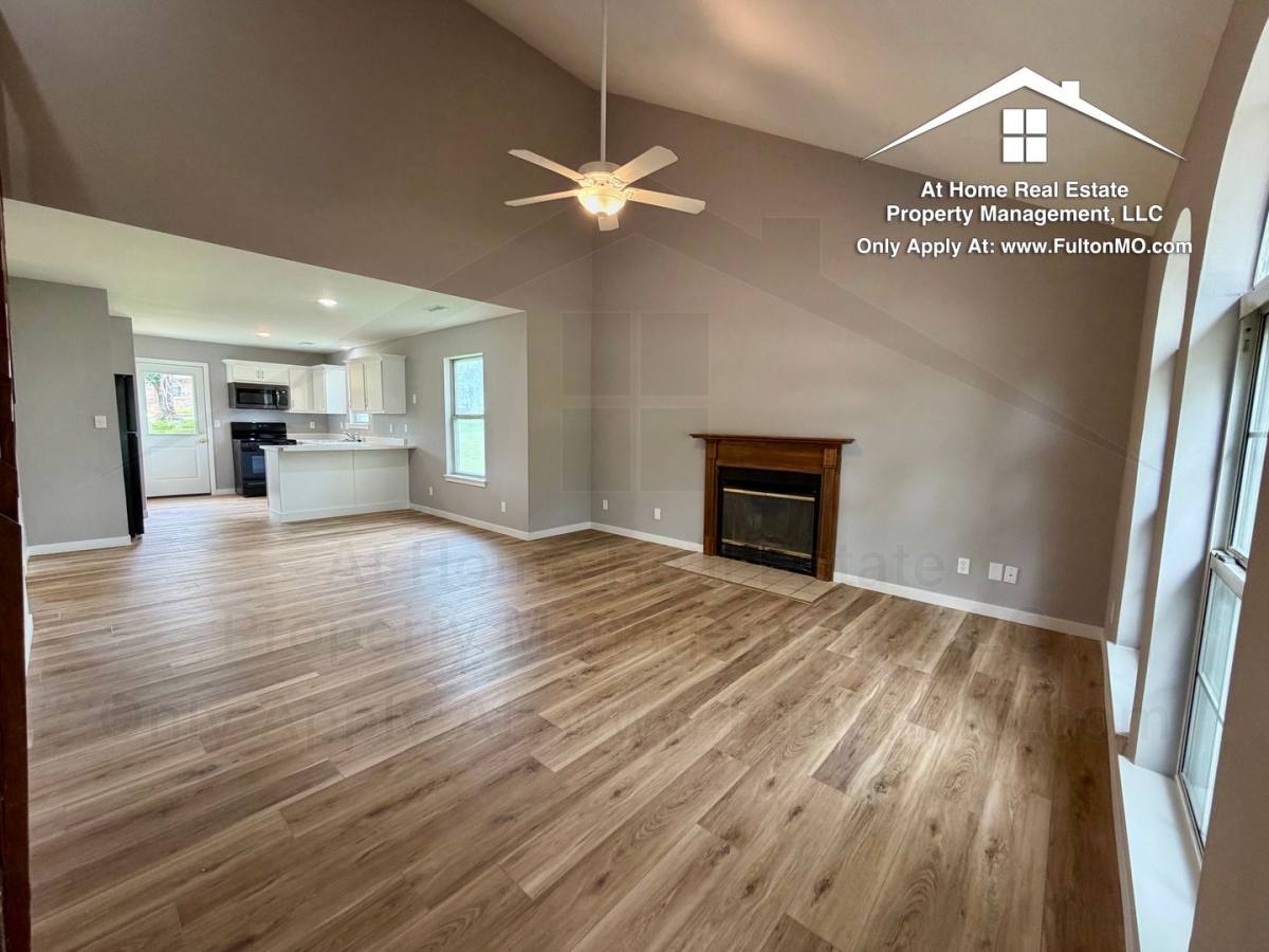 Townhouse for rent at 2717 Mayflower Dr, Columbia, MO 65202
