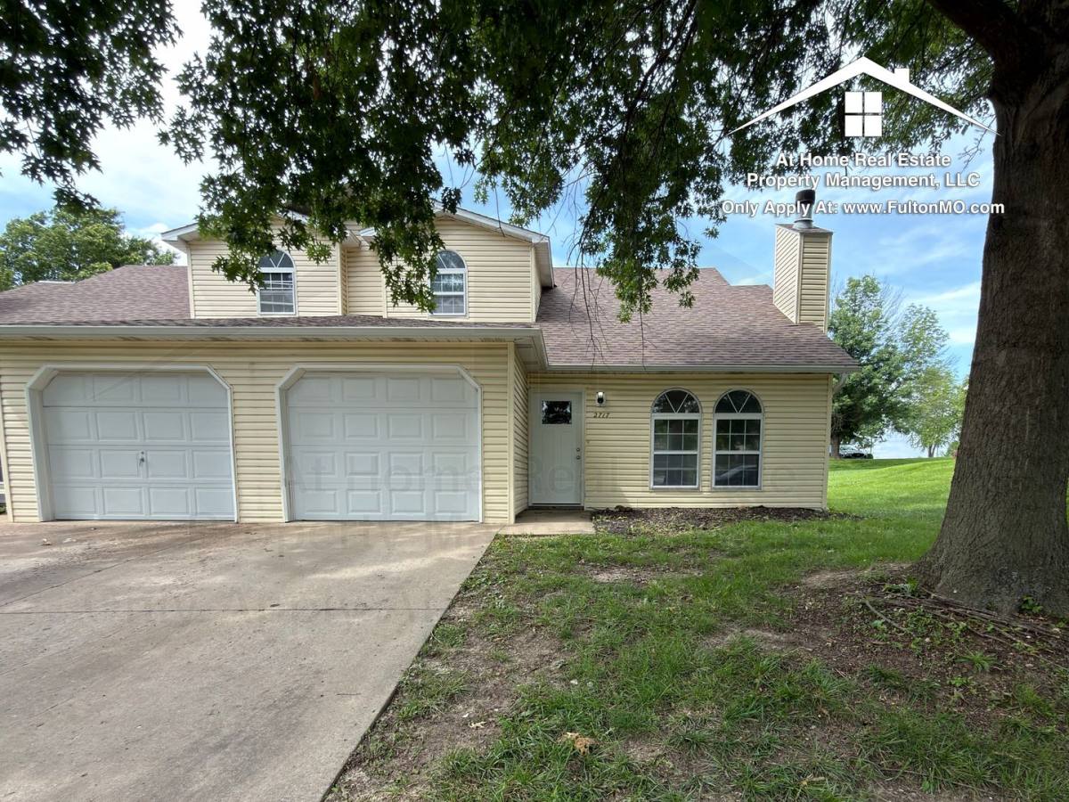 Townhouse for rent at 2717 Mayflower Dr, Columbia, MO 65202