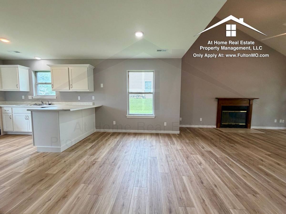 Townhouse for rent at 2717 Mayflower Dr, Columbia, MO 65202