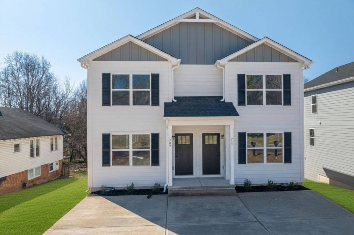 Townhouse for rent at 235 Vanderbilt Rd, Spartanburg, SC 29301