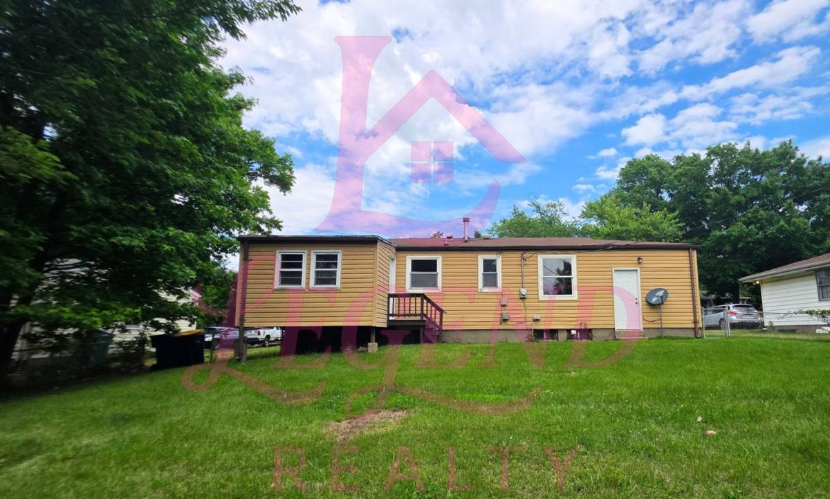 House for rent at 624 Science Hill Dr, Saint Louis, MO 63137