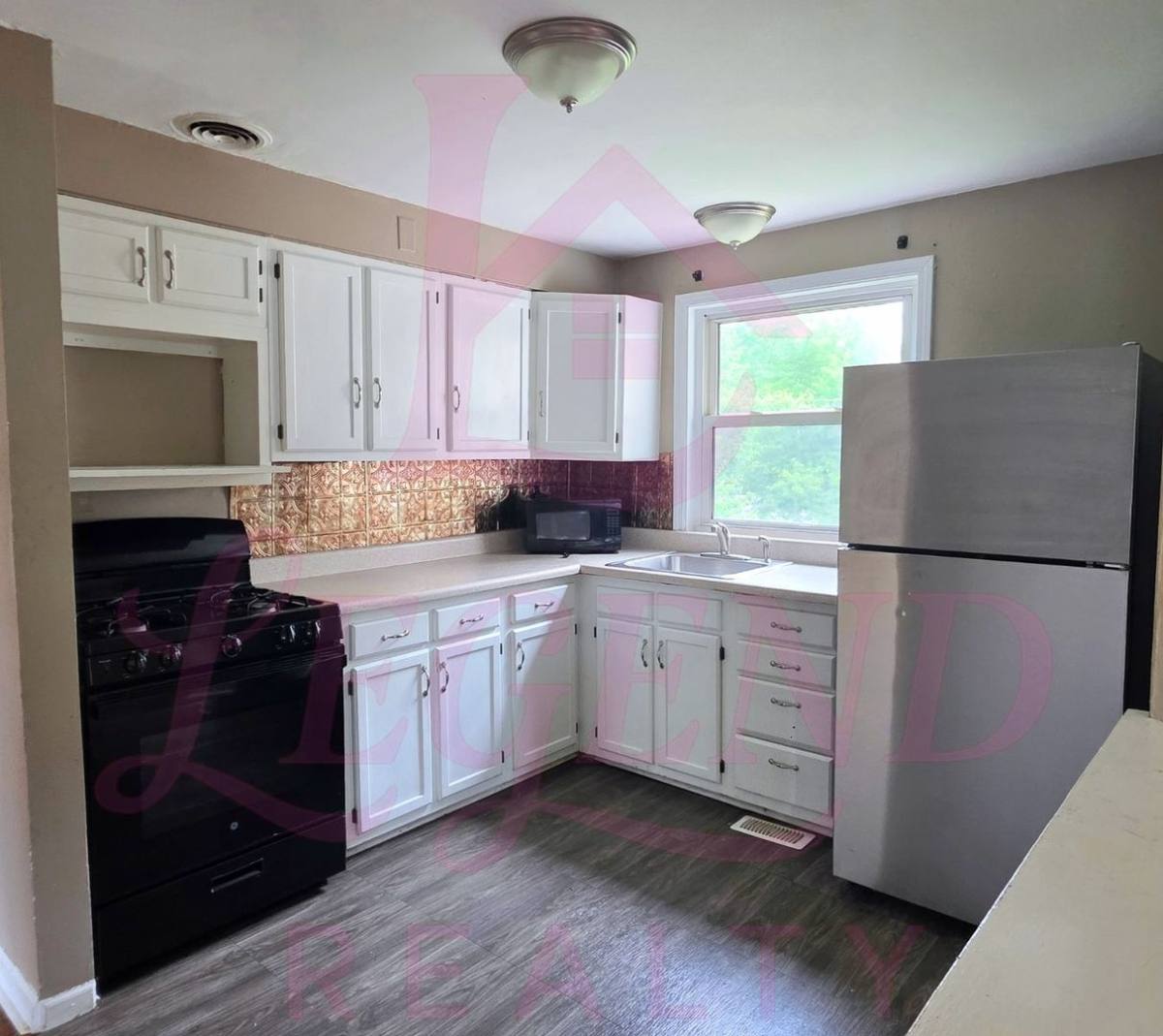House for rent at 624 Science Hill Dr, Saint Louis, MO 63137