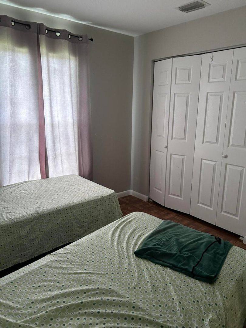 House for rent at 806 NW 1st St, Boynton Beach, FL 33435