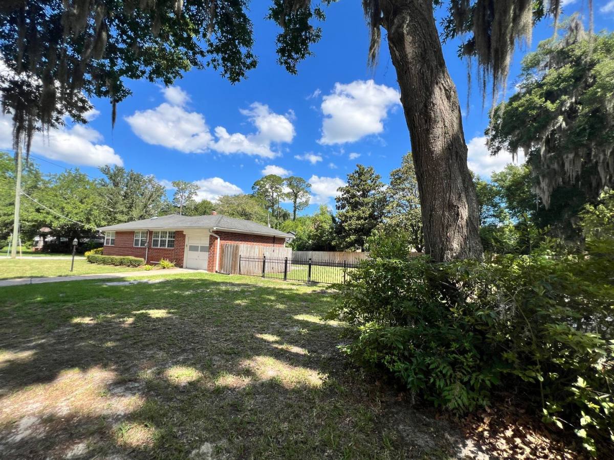 House for rent at 1377 Tiber Ave, Jacksonville, FL 32207