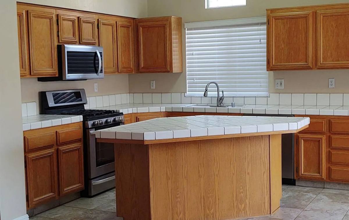 House for rent at 9103 Anchor Island Court, Bakersfield, CA 93312