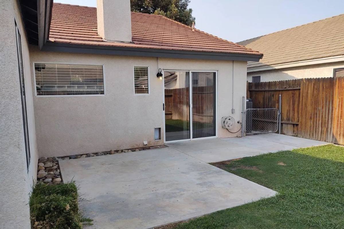 House for rent at 9103 Anchor Island Court, Bakersfield, CA 93312