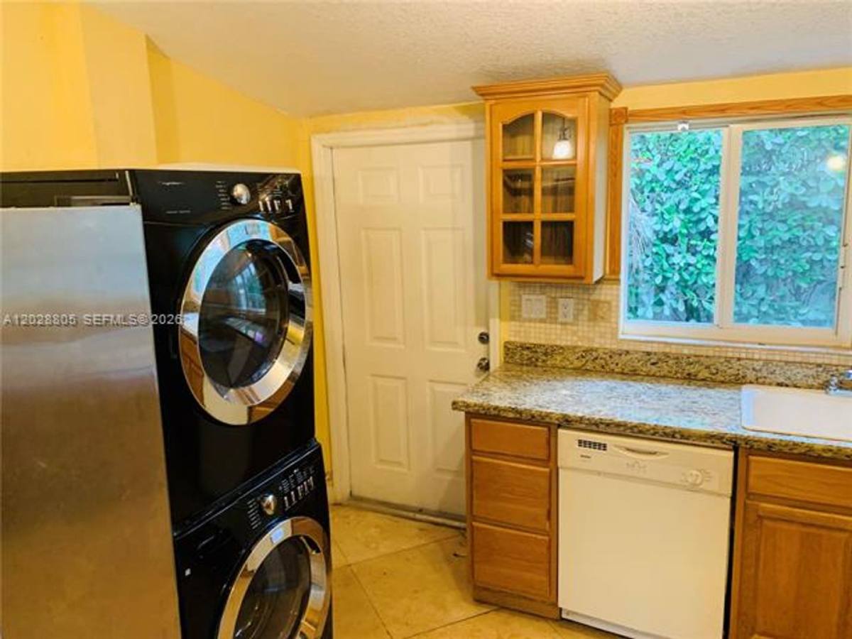 Apartment for rent at 6134 SW 22nd St, Miami, FL 33155