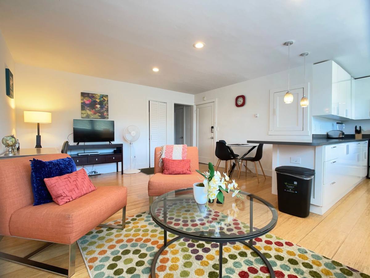 Apartment for rent at 683 Live Oak Ave, Menlo Park, CA 94025