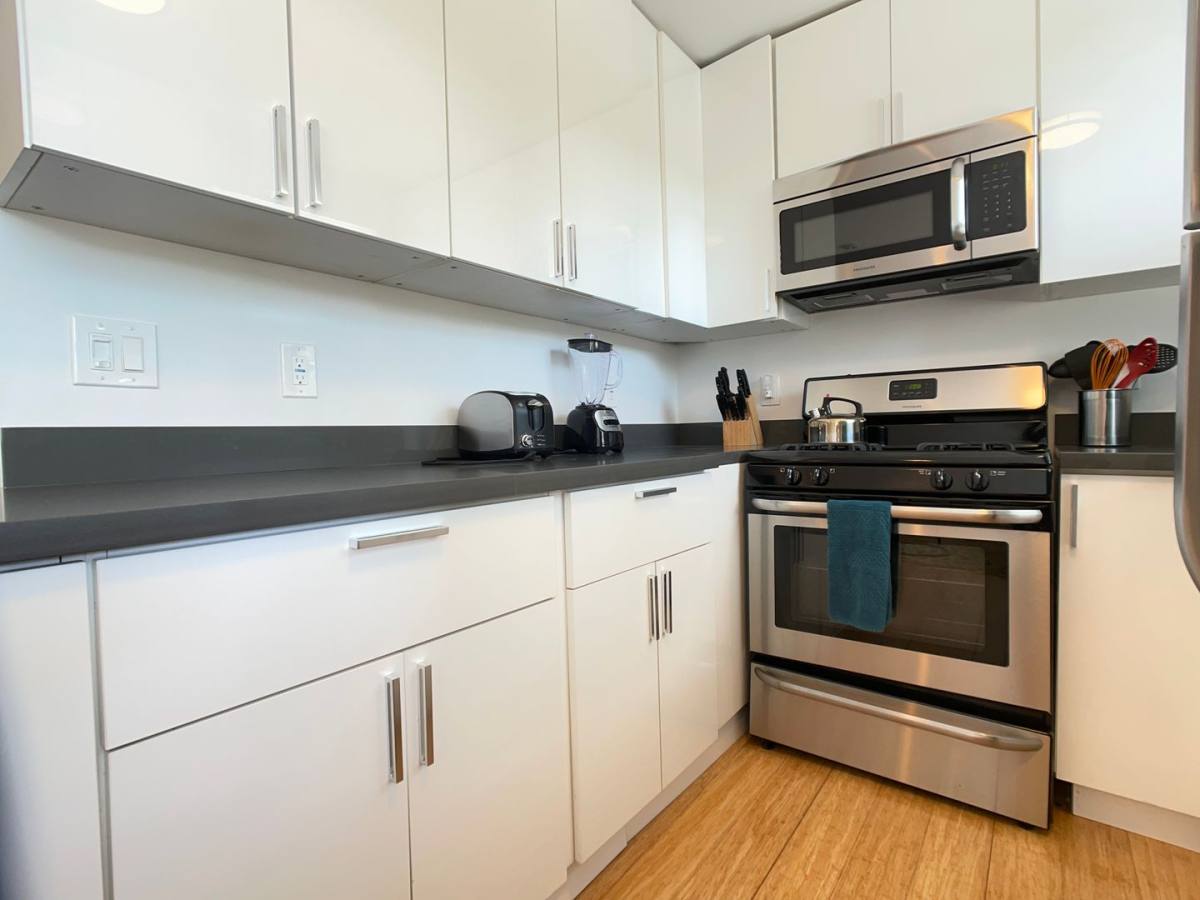 Apartment for rent at 683 Live Oak Ave, Menlo Park, CA 94025