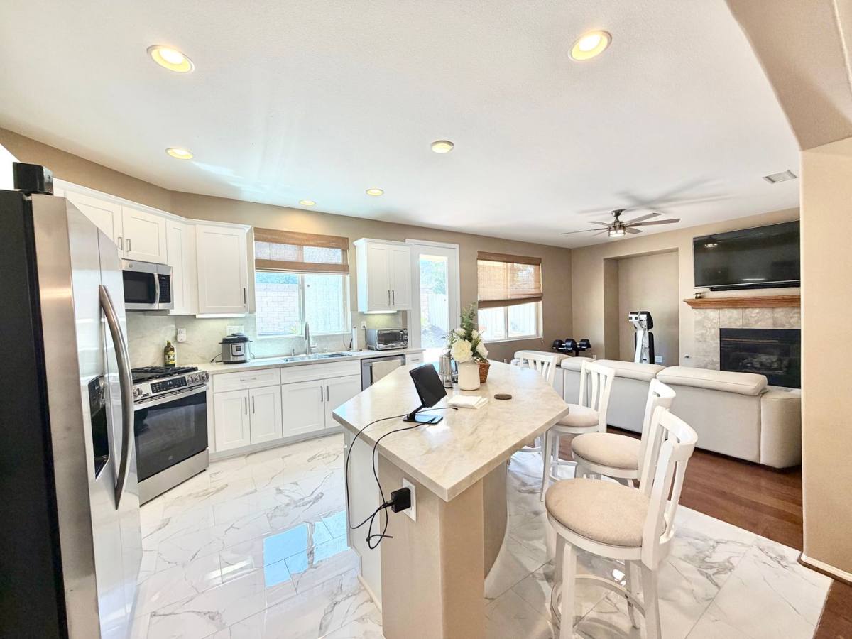 House for rent at 33517 Cedar Creek Lane, Lake Elsinore, CA 92532