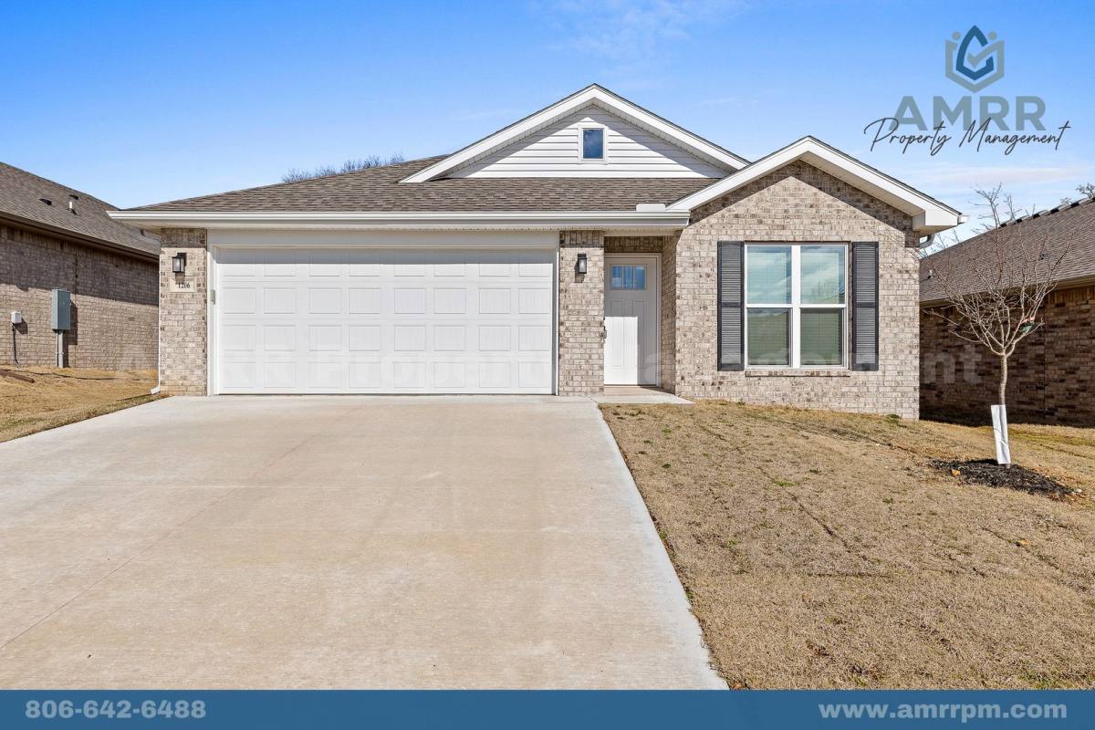 House for rent at 1206 SW 2nd Ave, Gentry, AR 72734
