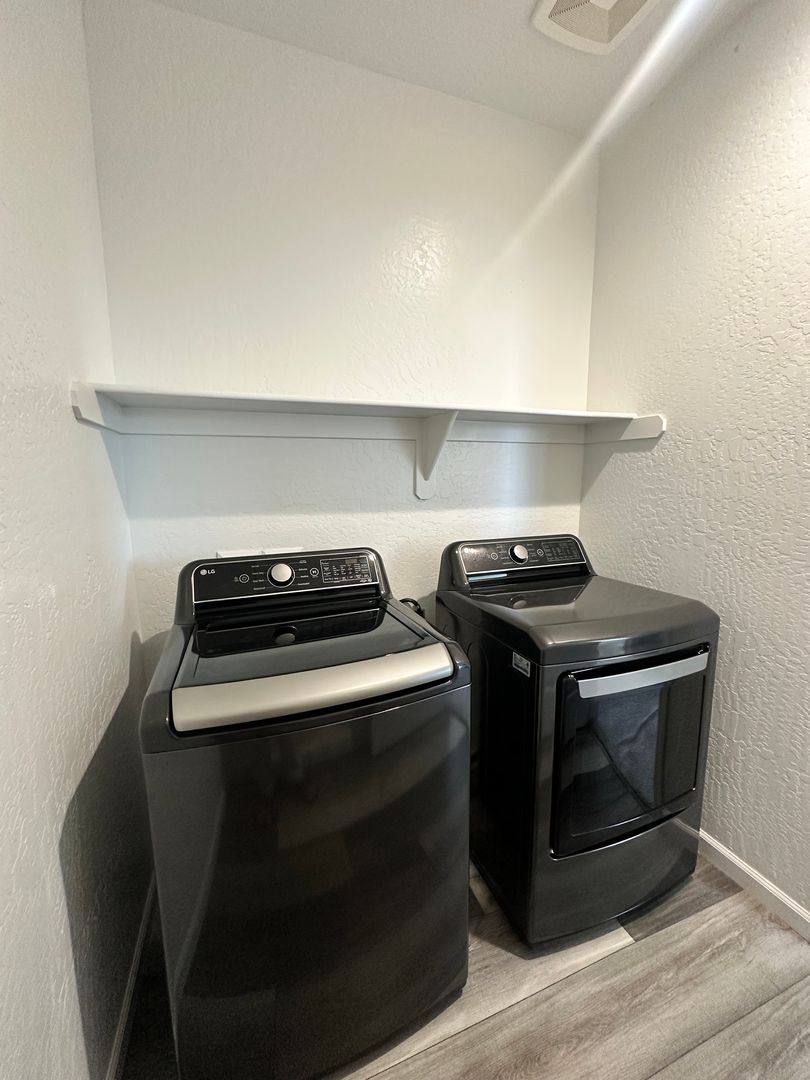 House for rent at 3036 N Parkside St, Visalia, CA 93291