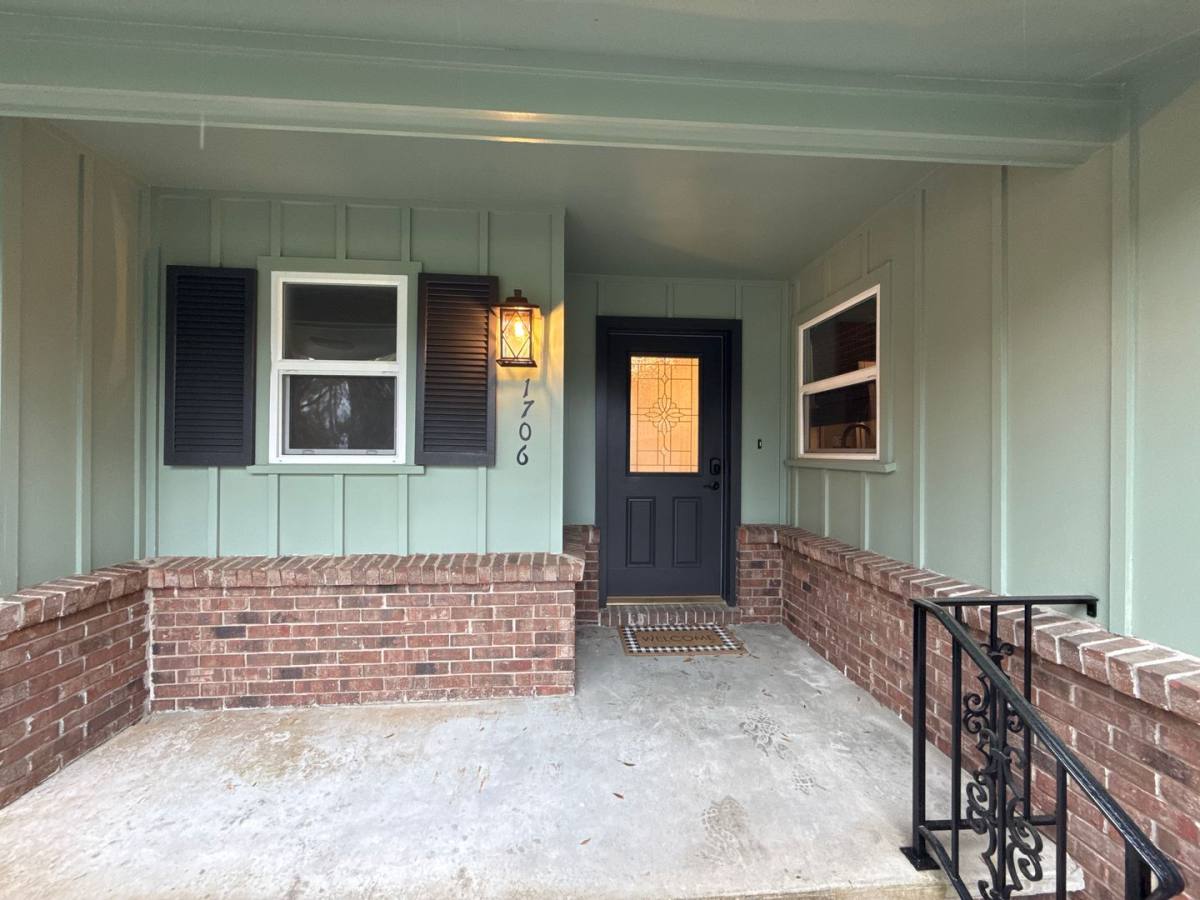 House for rent at 1706 NE 4th St, Ocala, FL 34470
