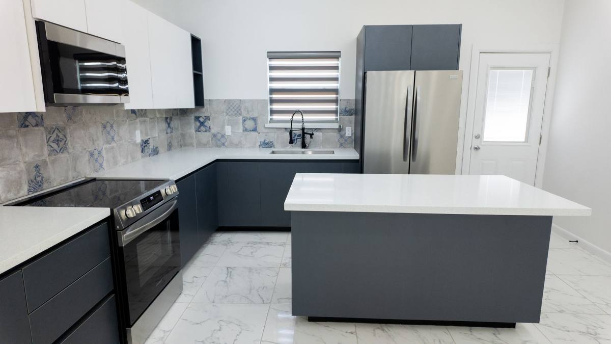 Apartment for rent at 700 Deanne Dr, Weslaco, TX 78596