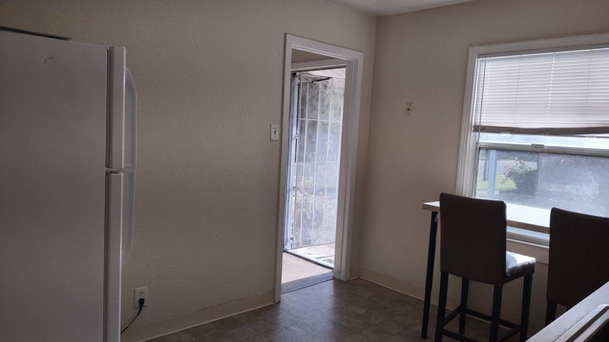 House for rent at 6838 18th Ave, Sacramento, CA 95820