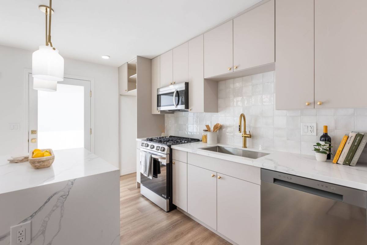 Apartment for rent at 1803 Pacific Coast Highway, Hermosa Beach, CA 90254