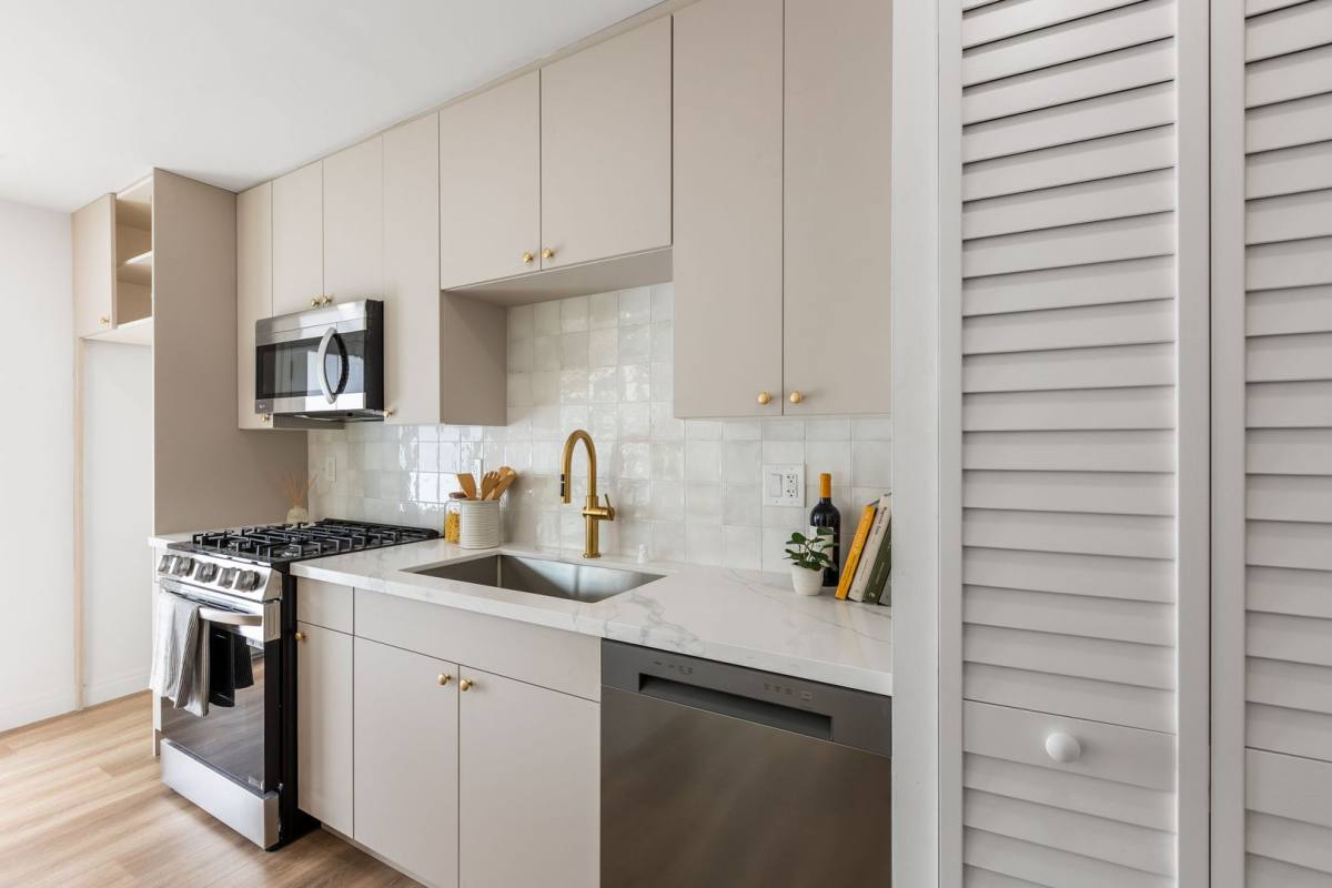 Apartment for rent at 1803 Pacific Coast Highway, Hermosa Beach, CA 90254