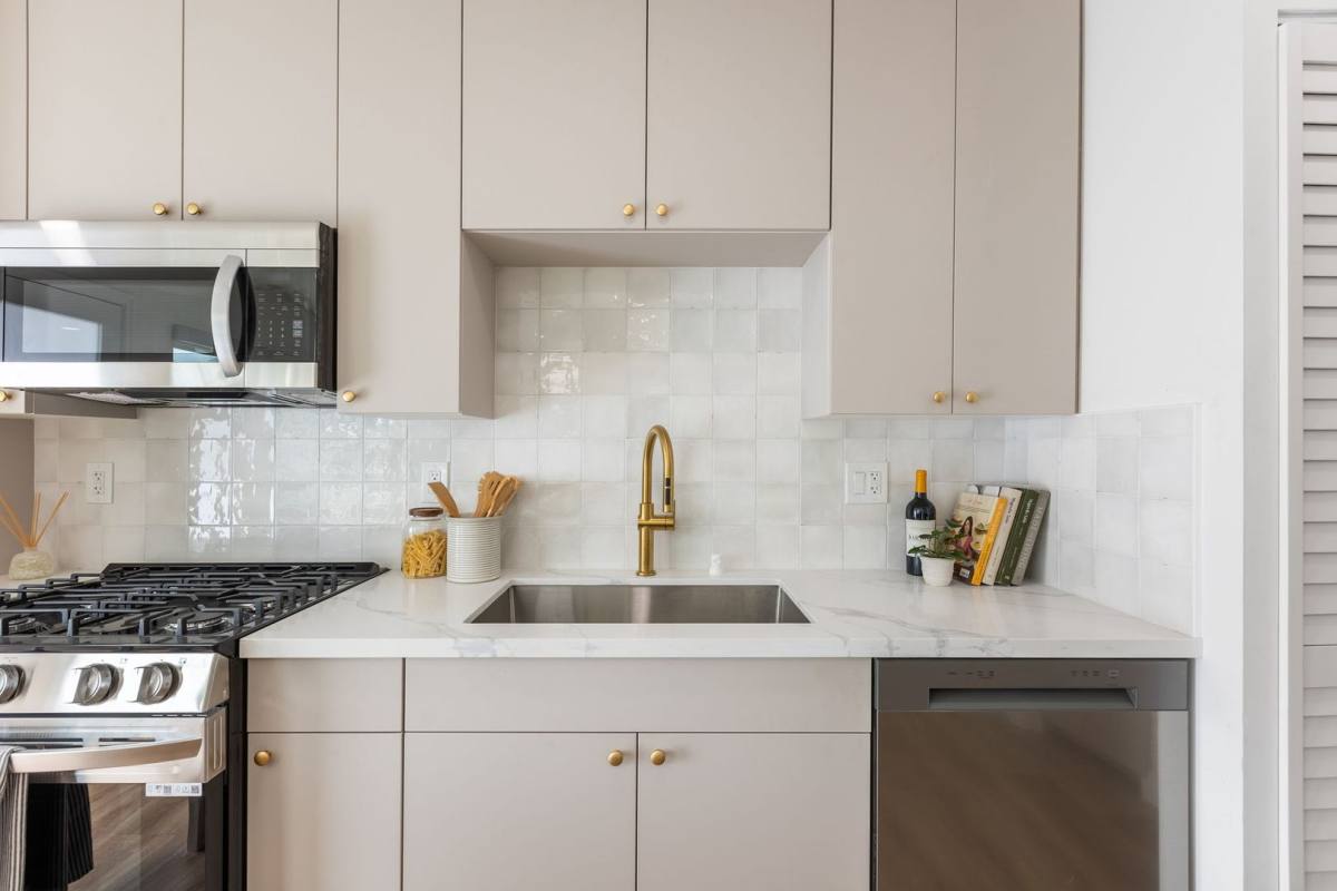 Apartment for rent at 1803 Pacific Coast Highway, Hermosa Beach, CA 90254