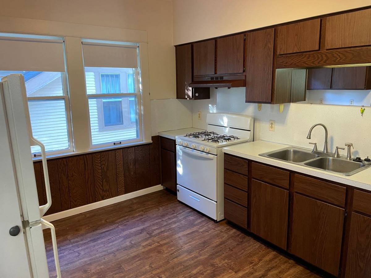 Apartment for rent at 1016 Fremont Ave NW, Grand Rapids, MI 49504