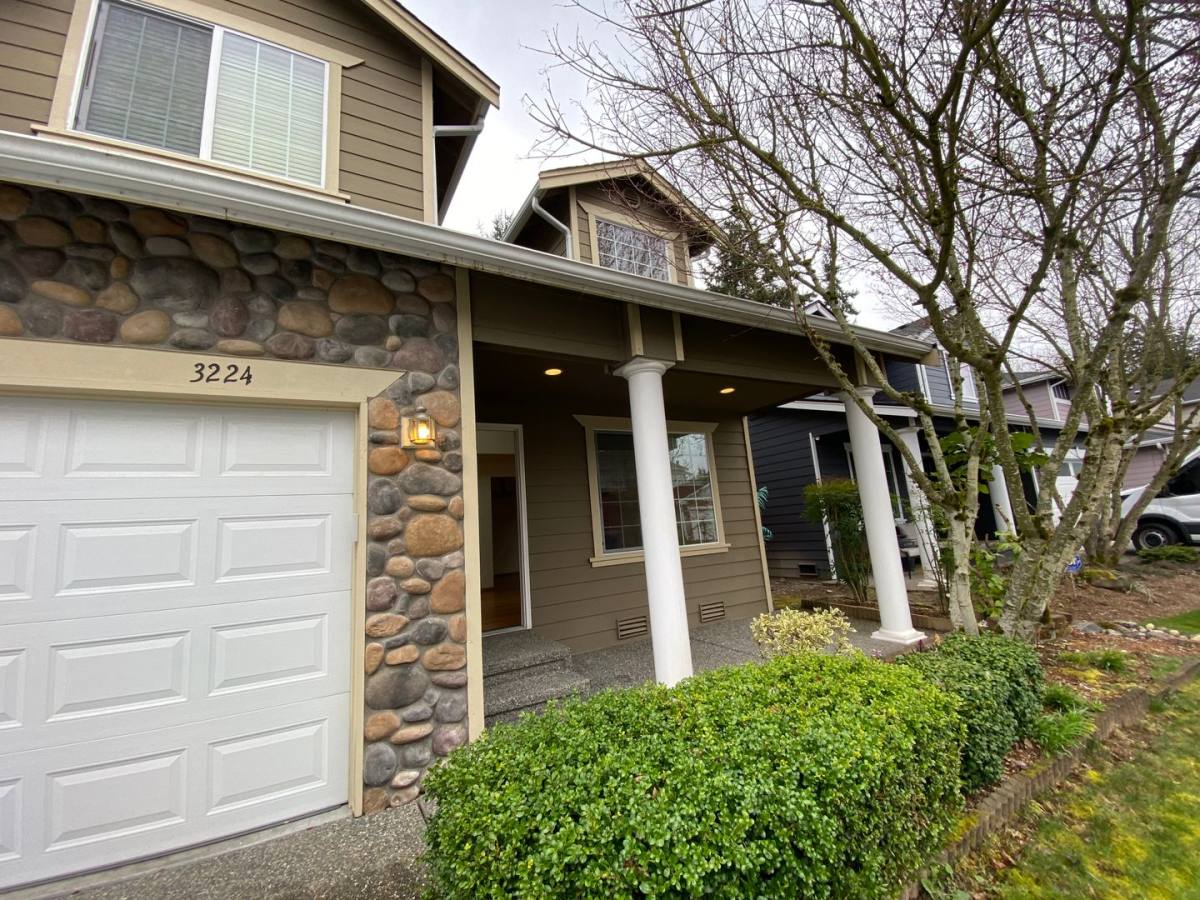 House for rent at 3224 135th Place SE, Bothell, WA 98012