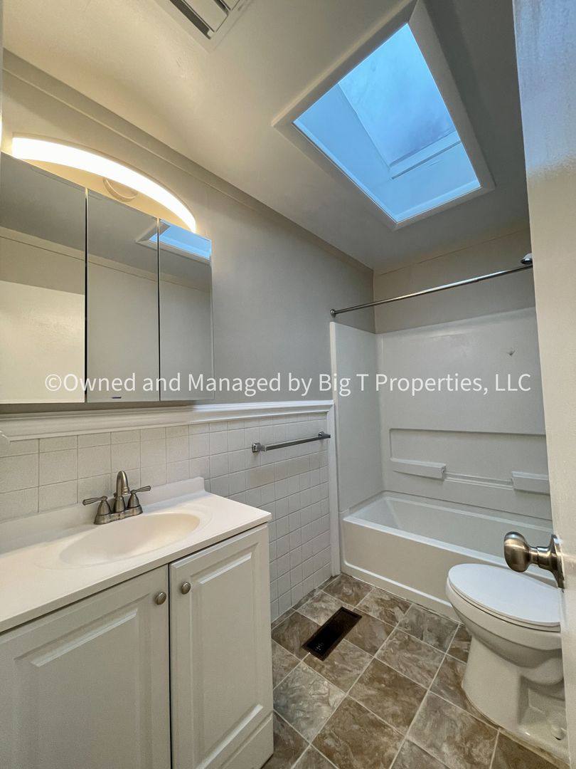 House for rent at 16 Taylor Dr, Dover, DE 19904