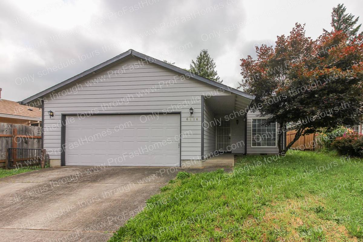 House for rent at 6416 SE 139th Ave, Portland, OR 97236