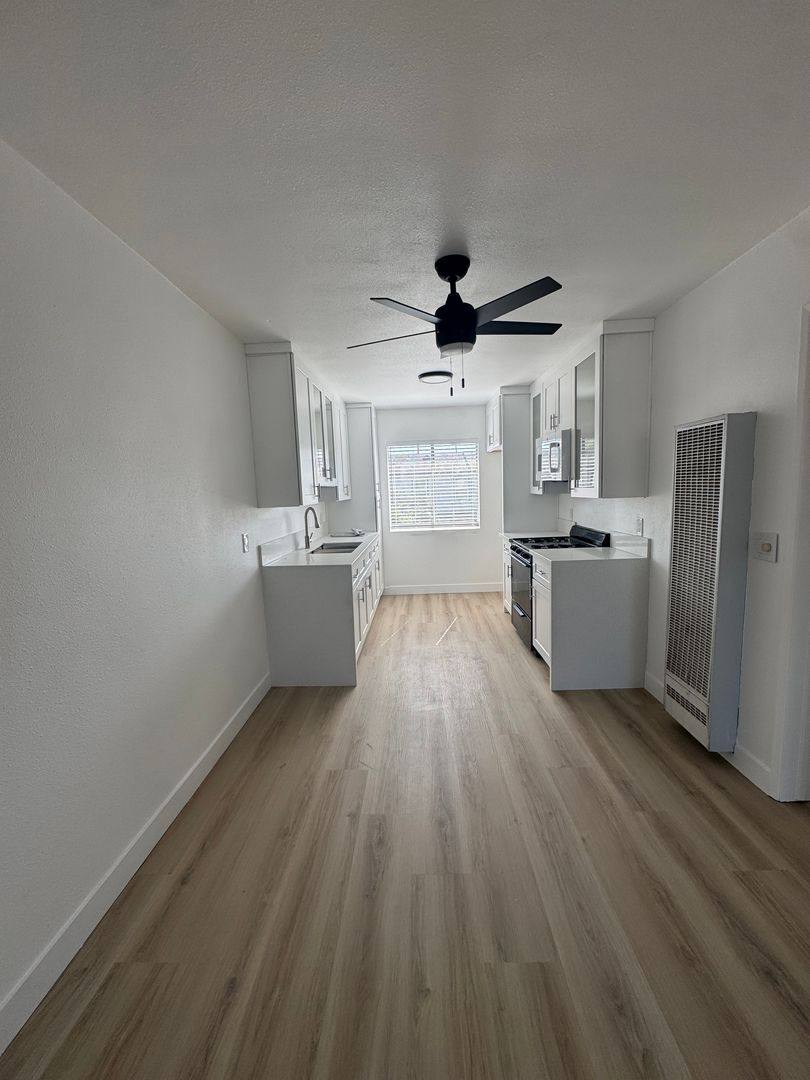 Apartment for rent at 1107 W Broadway, Anaheim, CA 92805