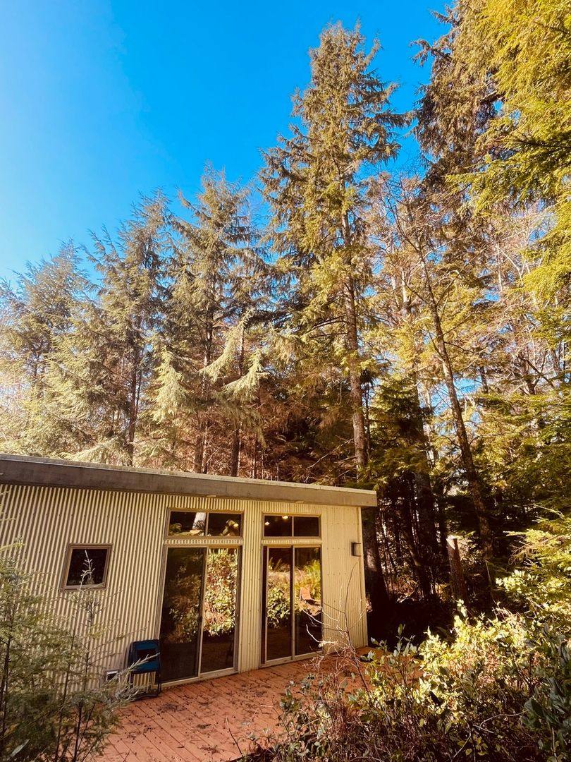 House for rent at 79173 Ray Brown Rd, Arch Cape, OR 97102
