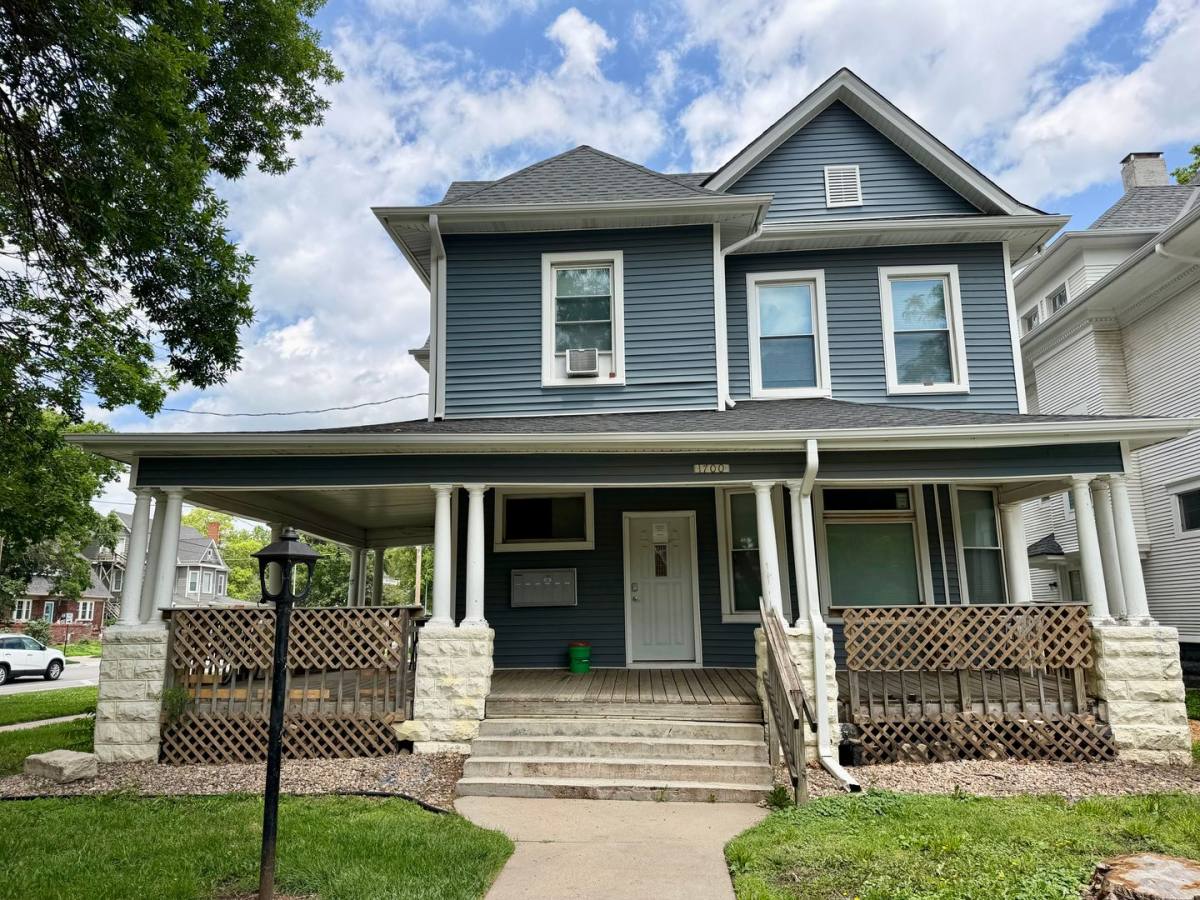 Apartment for rent at 1700 B St, Lincoln, NE 68502