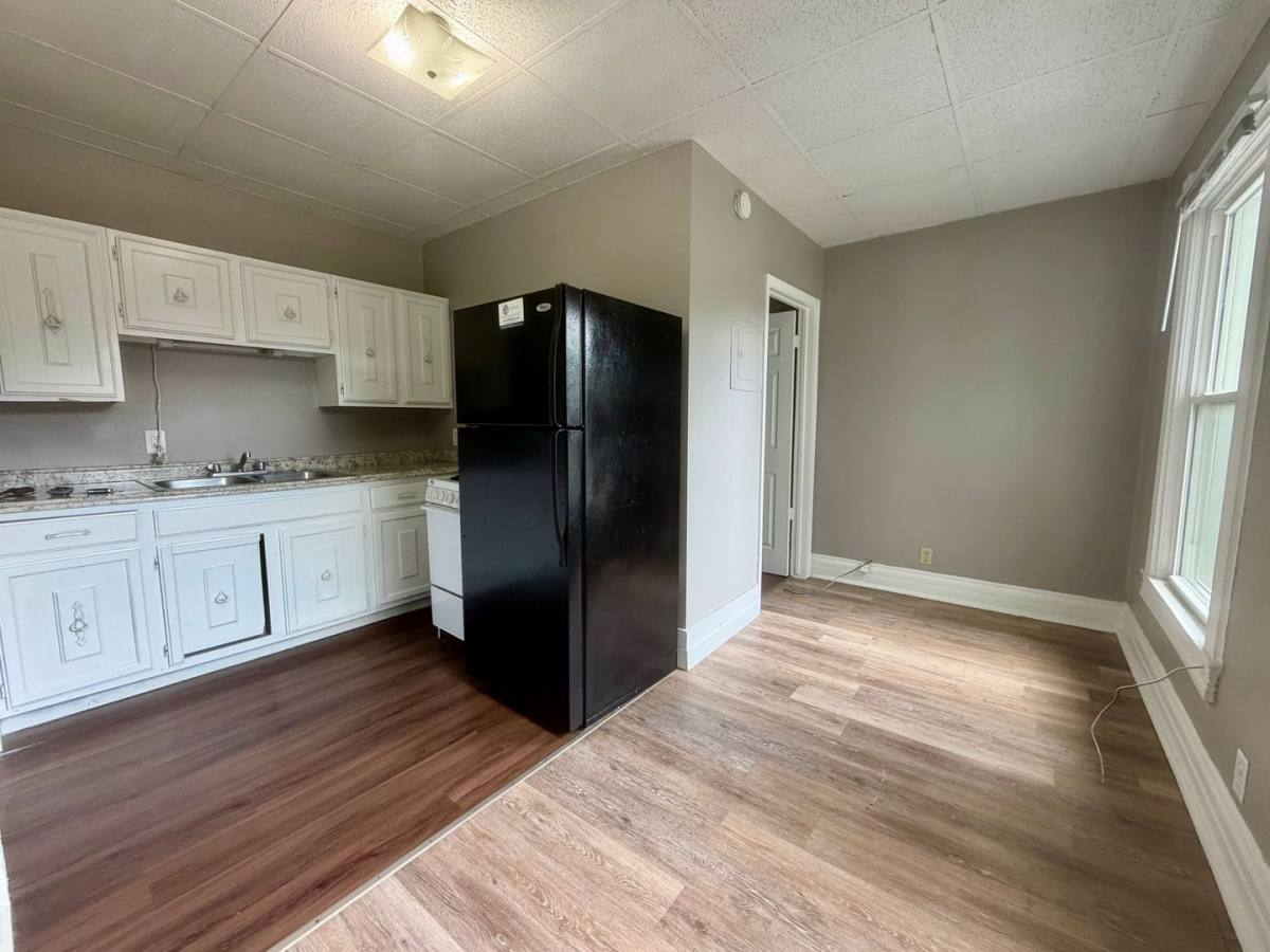 Apartment for rent at 1700 B St, Lincoln, NE 68502