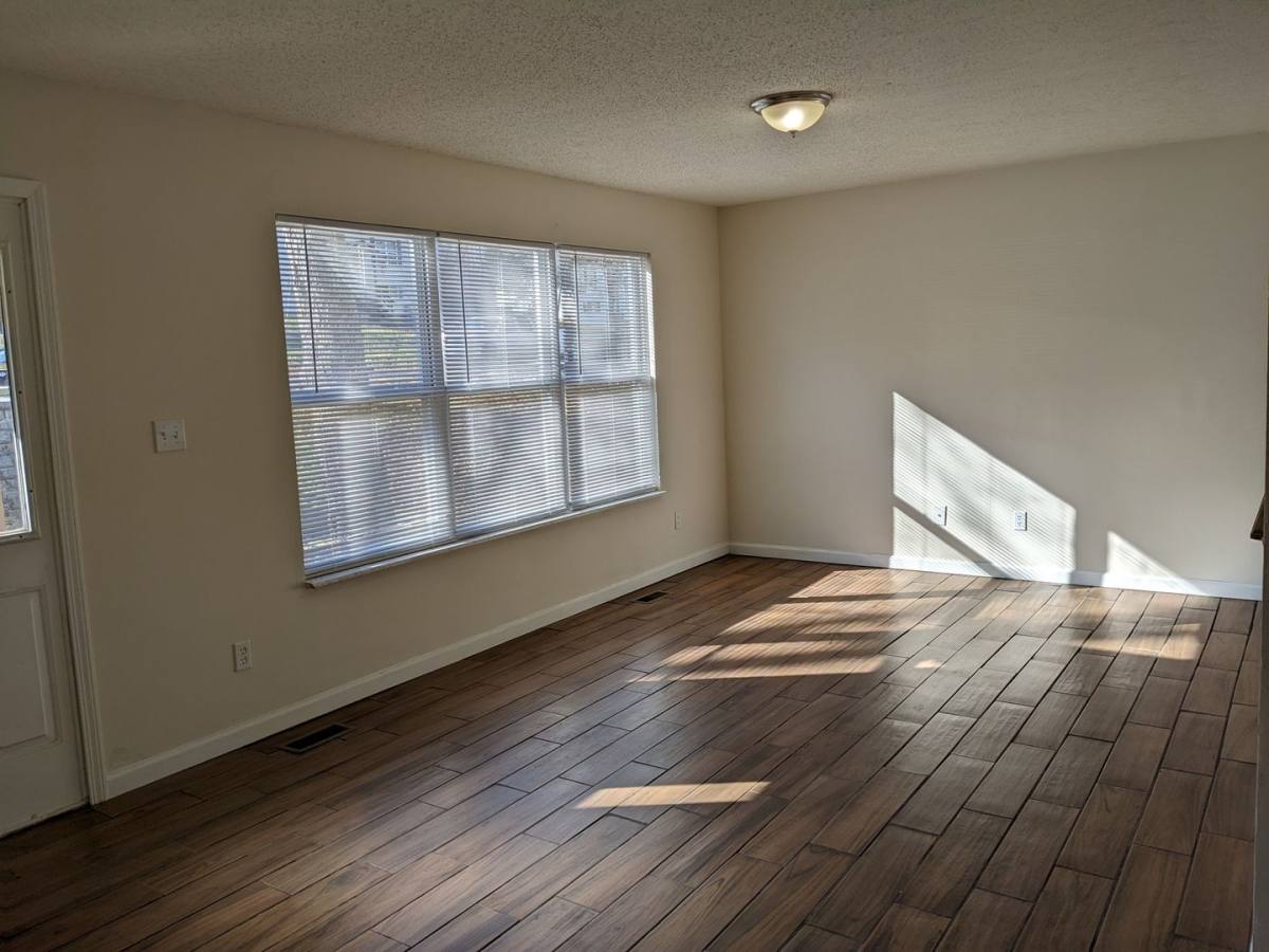 Townhouse for rent at 261 Baker St, Villa Ridge, MO 63089