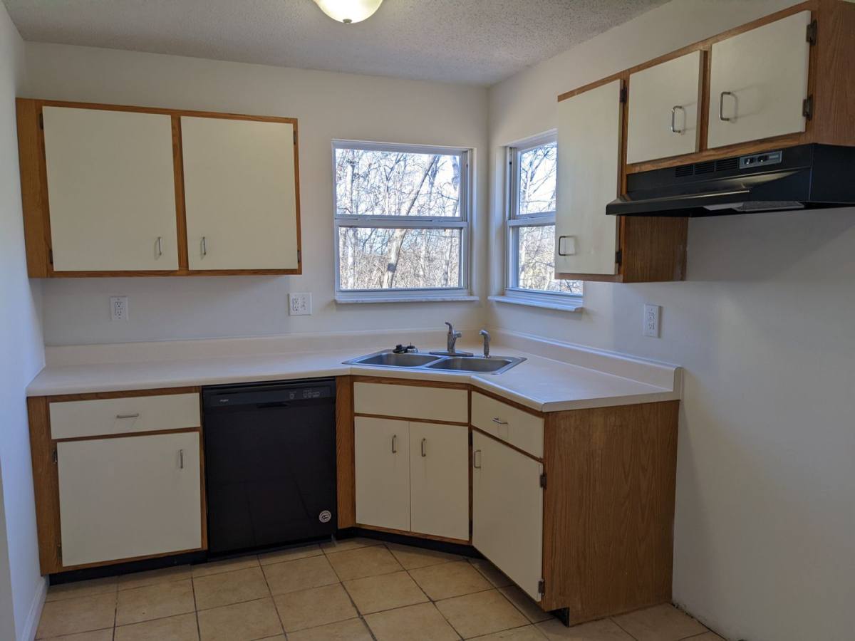 Townhouse for rent at 261 Baker St, Villa Ridge, MO 63089