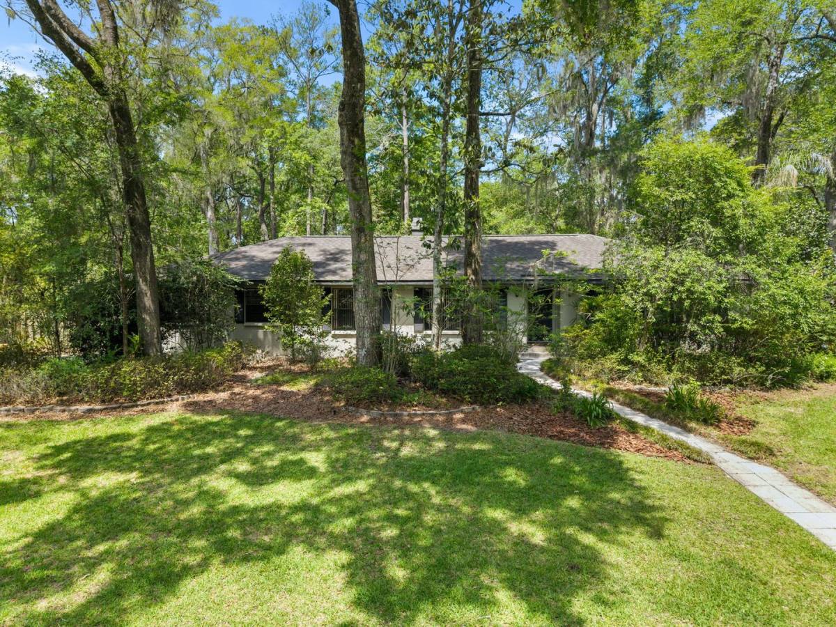 House for rent at 3106 NW 38th St, Gainesville, FL 32606