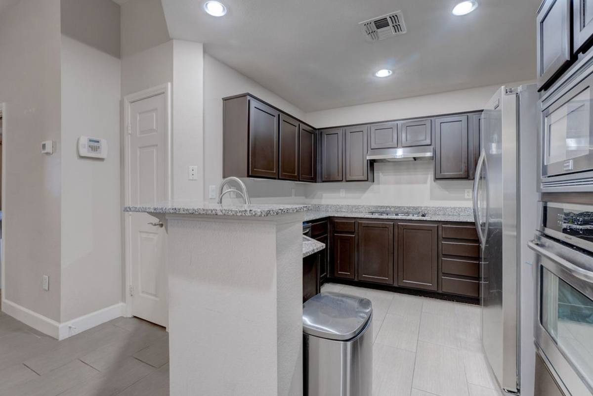 Condo for rent at 83 E Agate Ave, Las Vegas, NV 89123
