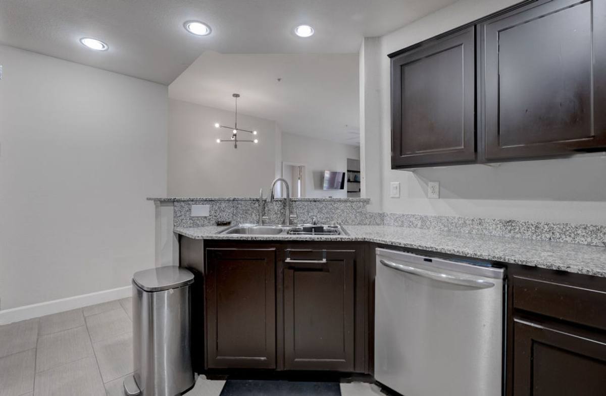 Condo for rent at 83 E Agate Ave, Las Vegas, NV 89123